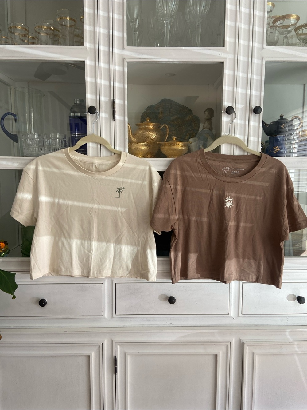 Pair of Cropped JETTY Graphic Tee Tops - Cream & Brown